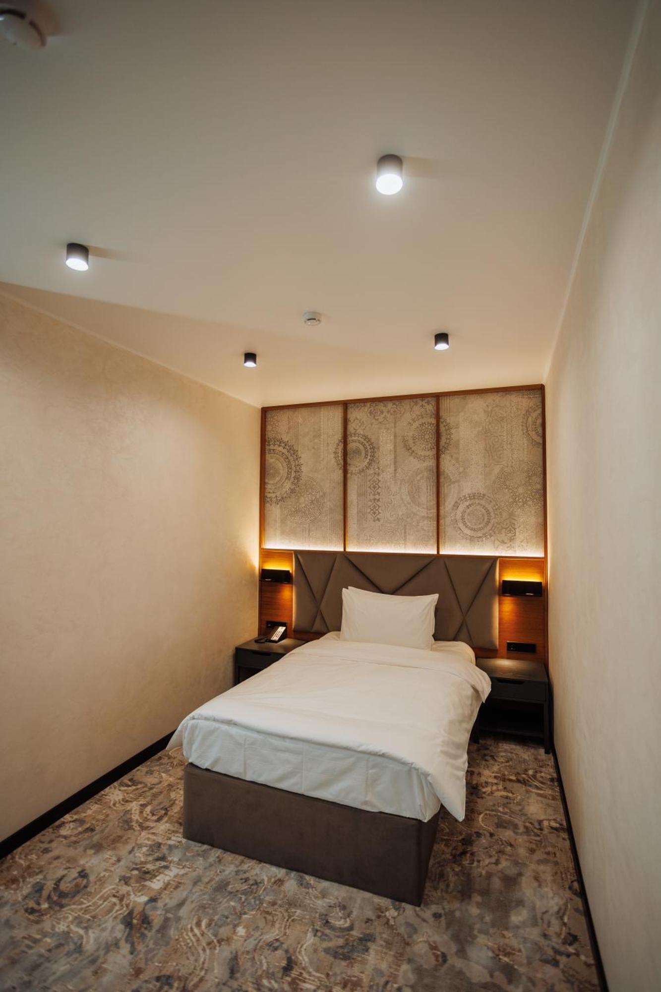 Aurum Garden Hotel Shymkent Exterior foto