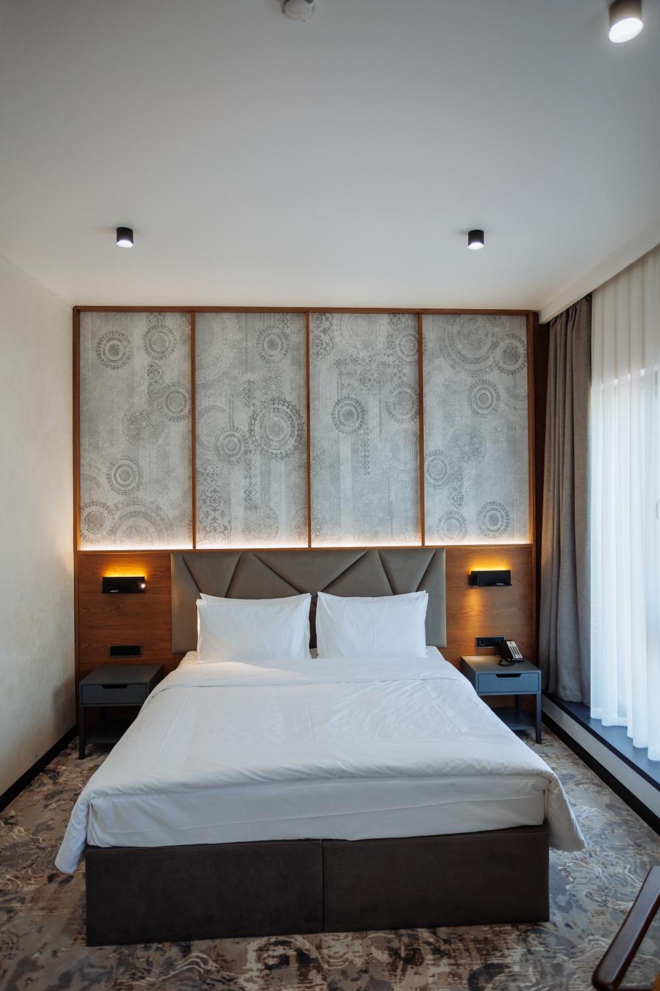 Aurum Garden Hotel Shymkent Exterior foto