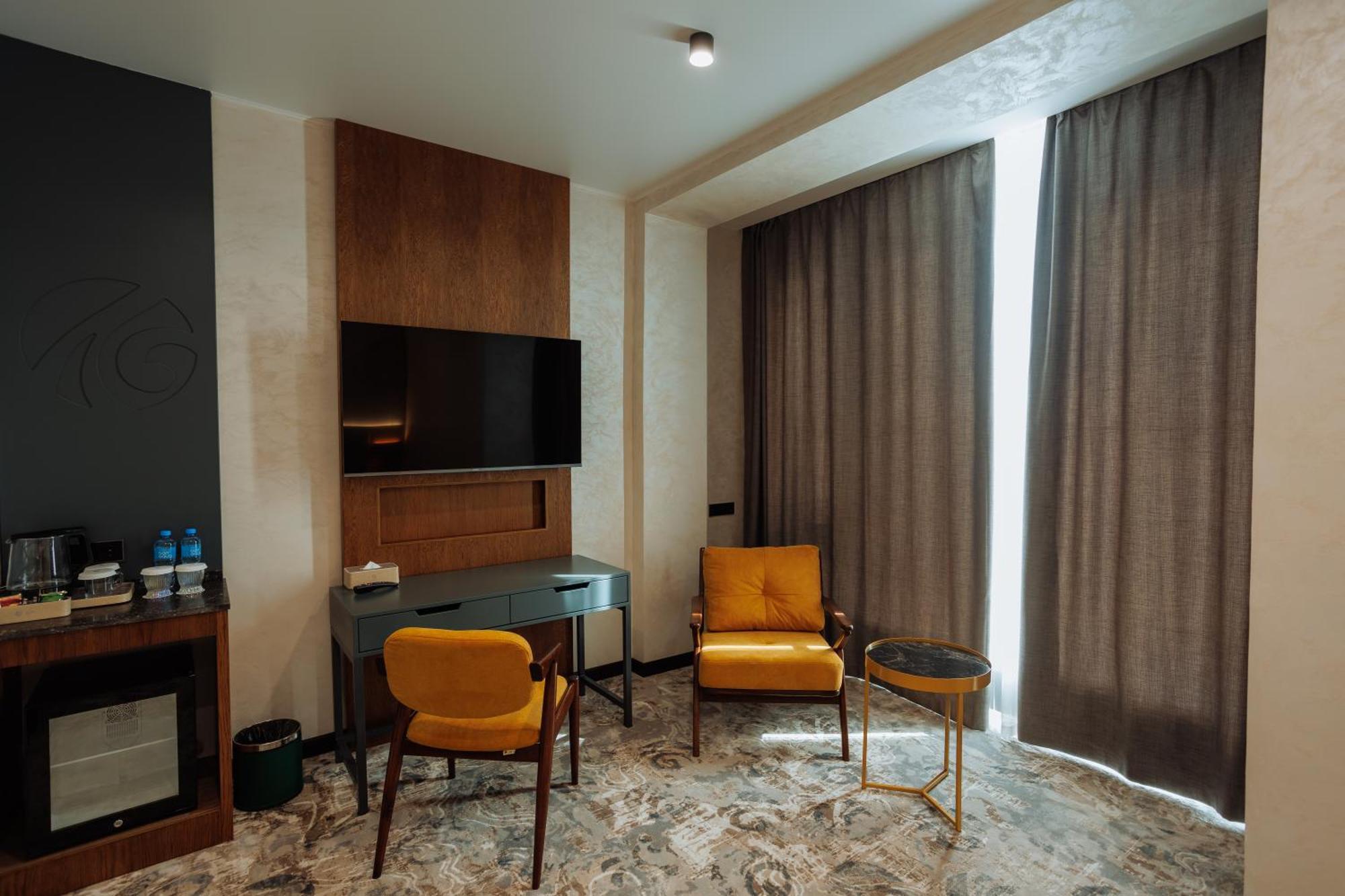 Aurum Garden Hotel Shymkent Exterior foto