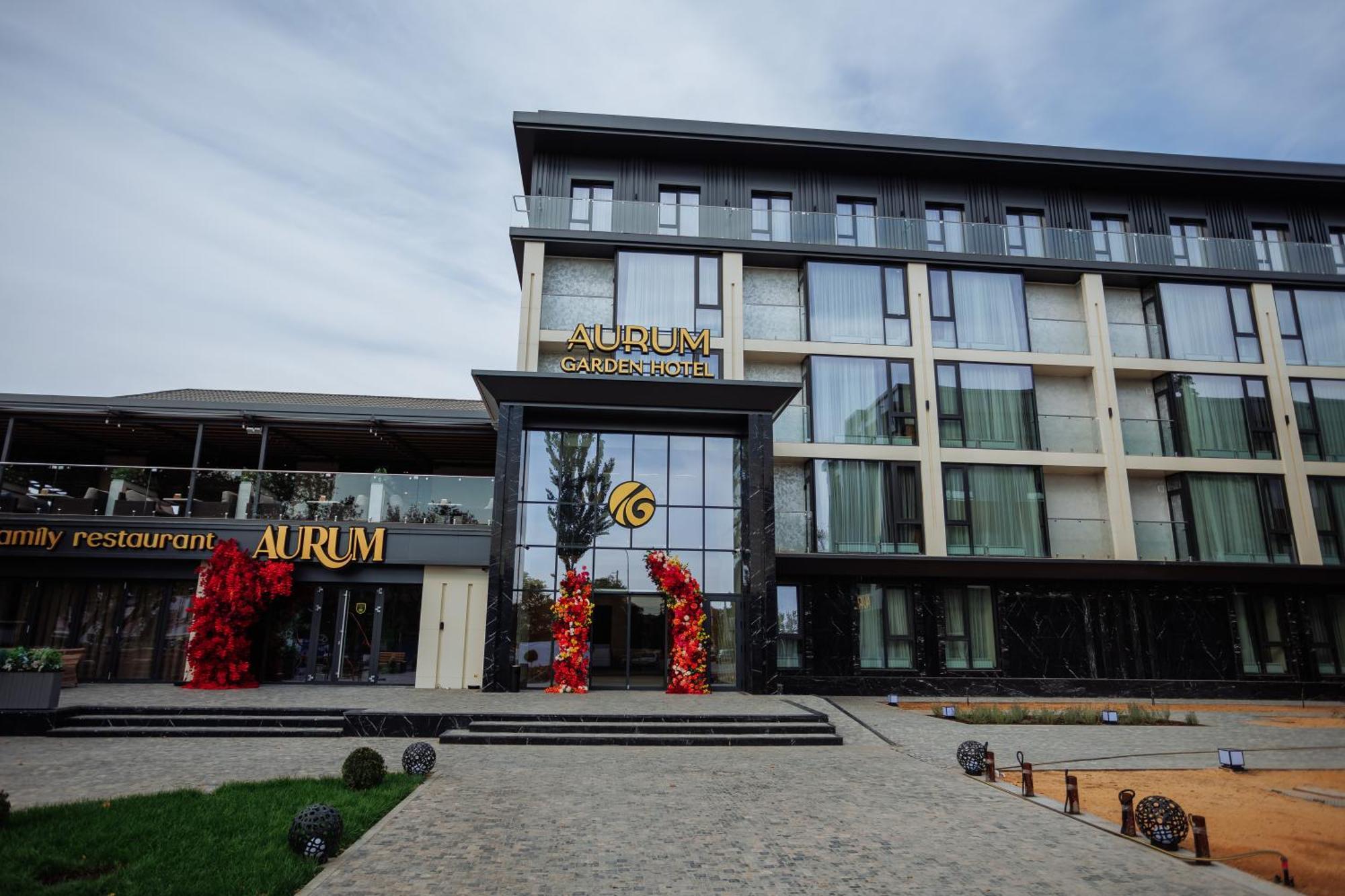 Aurum Garden Hotel Shymkent Exterior foto
