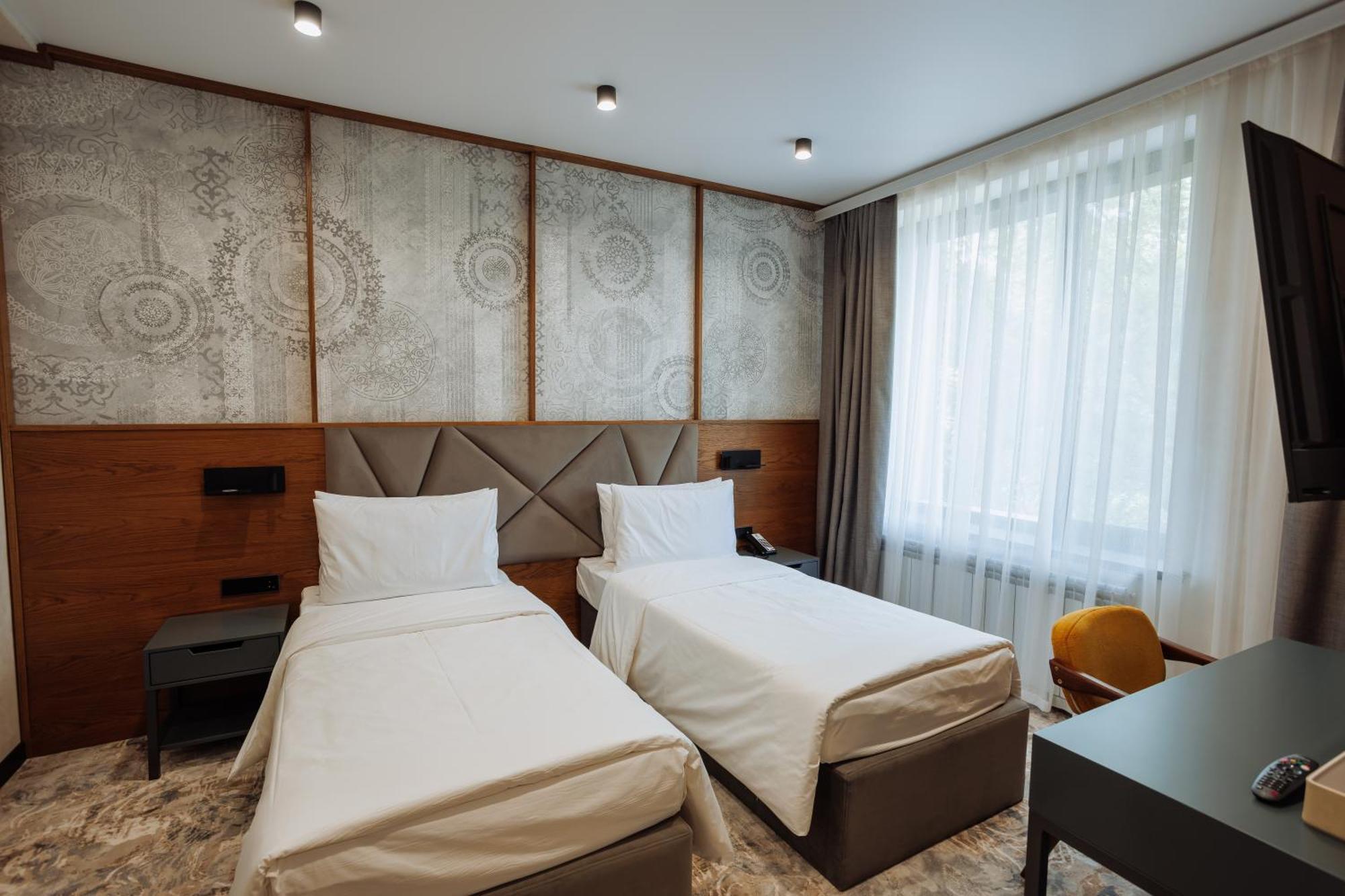 Aurum Garden Hotel Shymkent Exterior foto