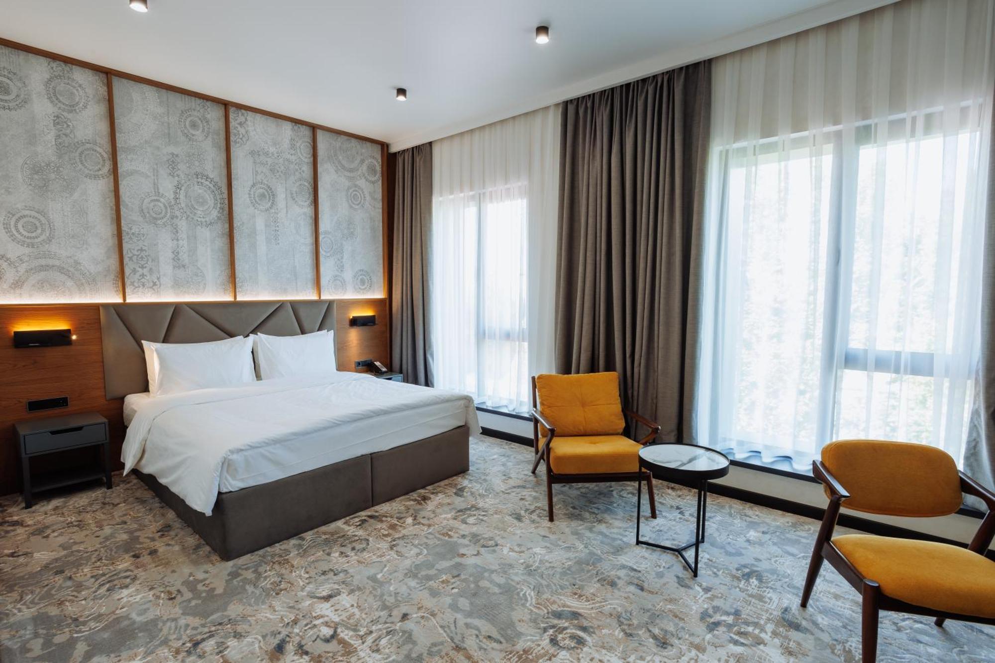 Aurum Garden Hotel Shymkent Exterior foto