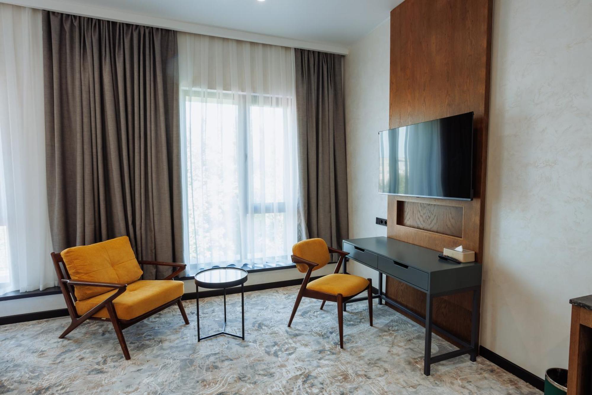 Aurum Garden Hotel Shymkent Exterior foto