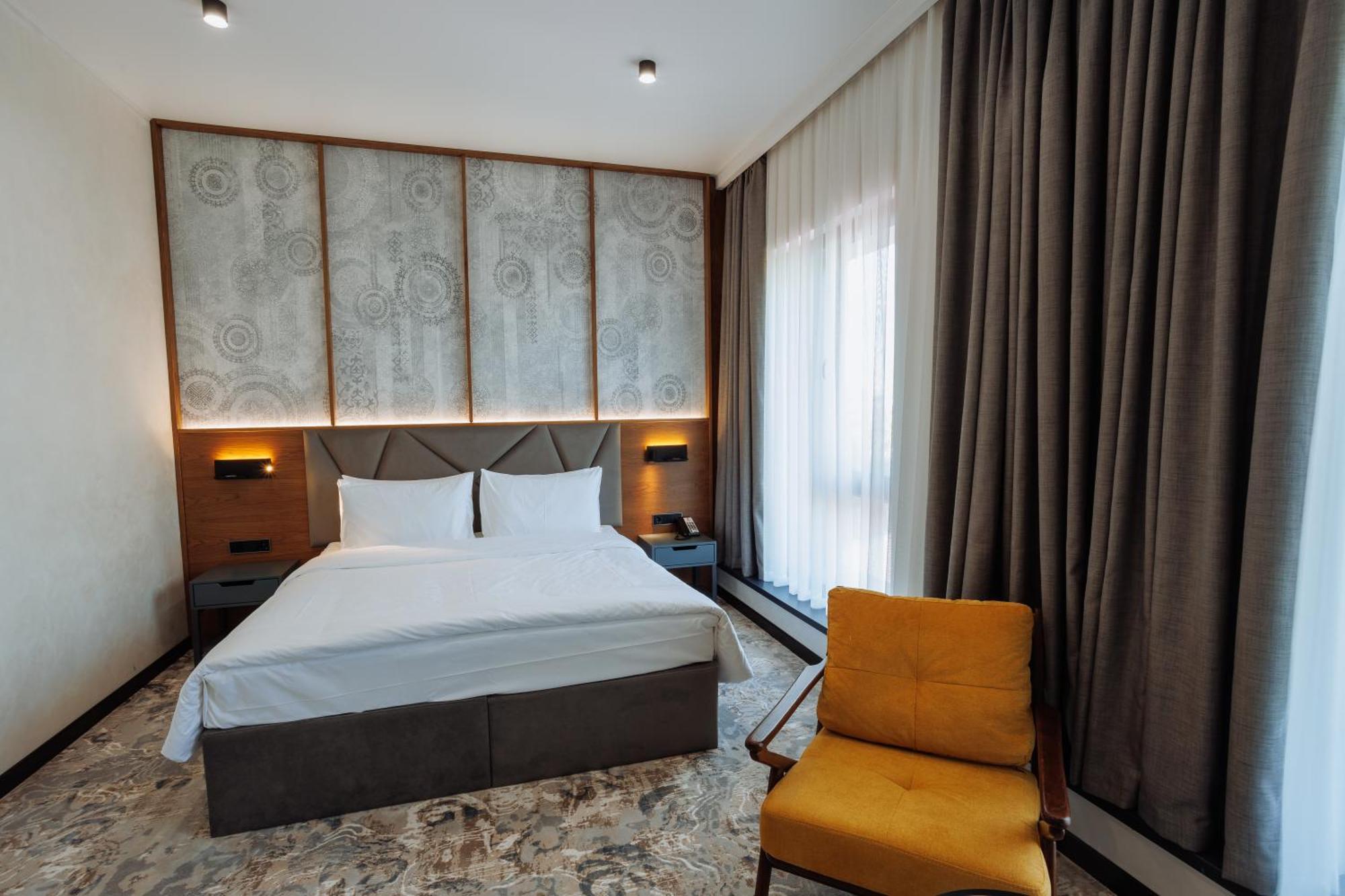 Aurum Garden Hotel Shymkent Exterior foto