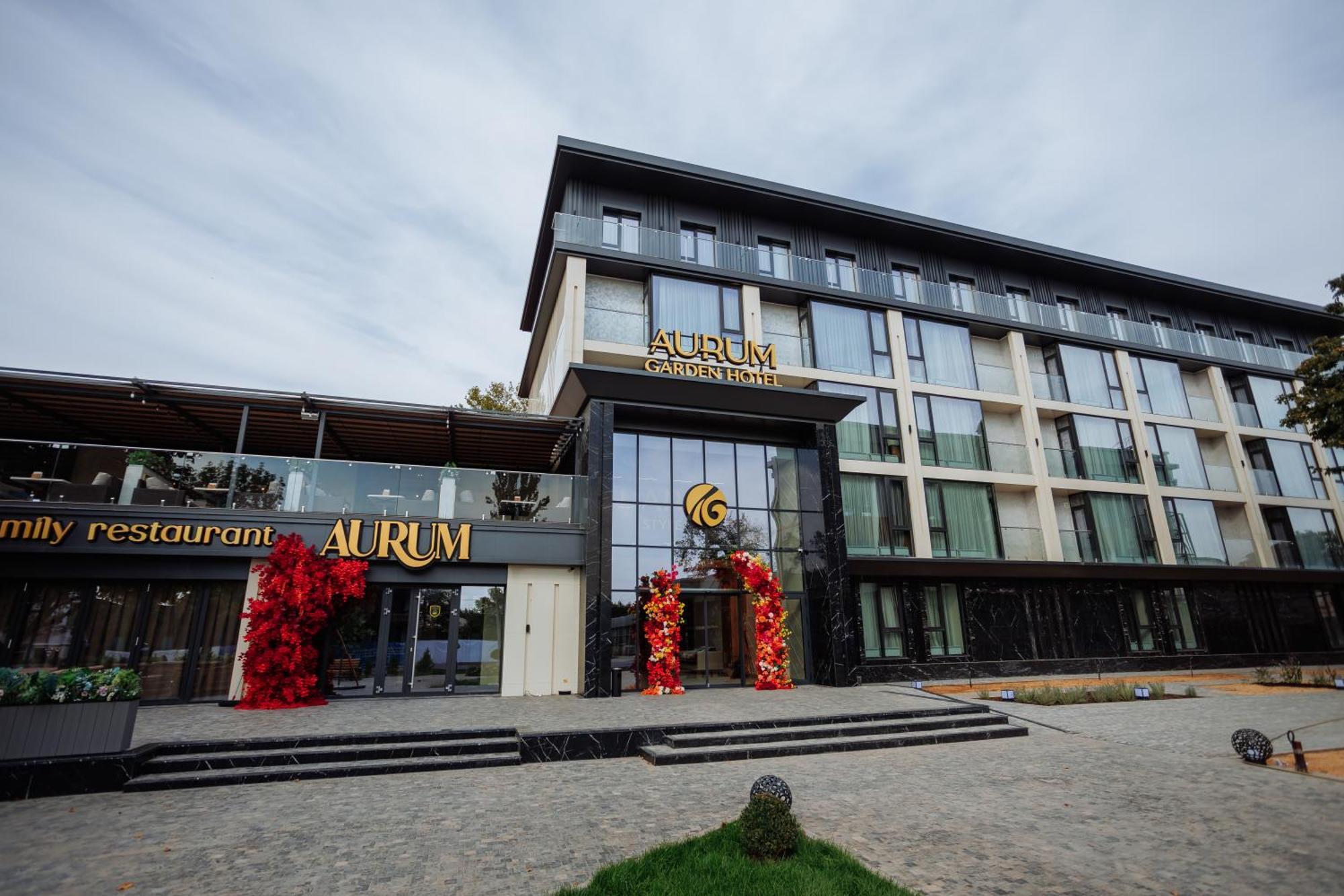 Aurum Garden Hotel Shymkent Exterior foto