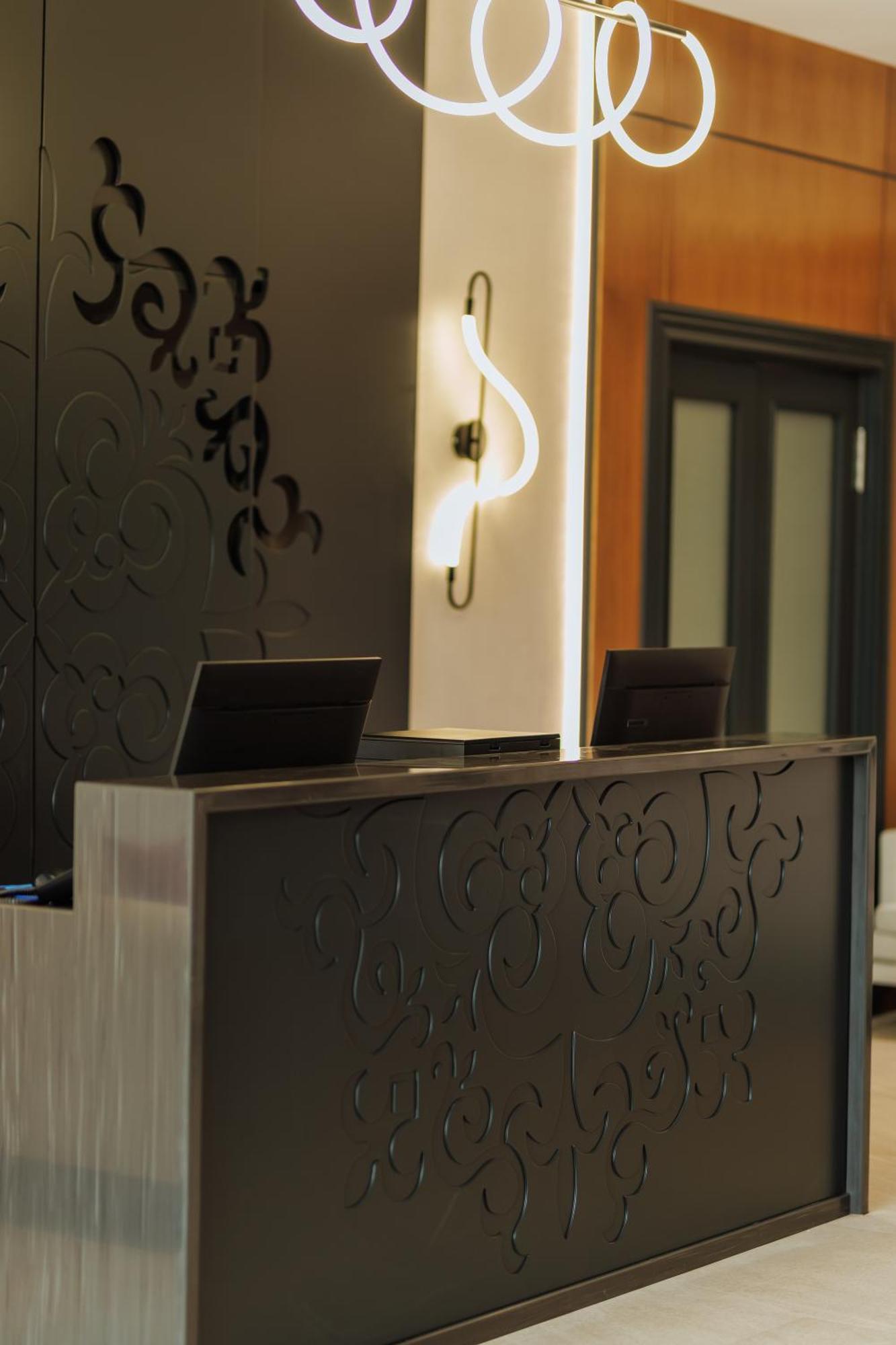Aurum Garden Hotel Shymkent Exterior foto
