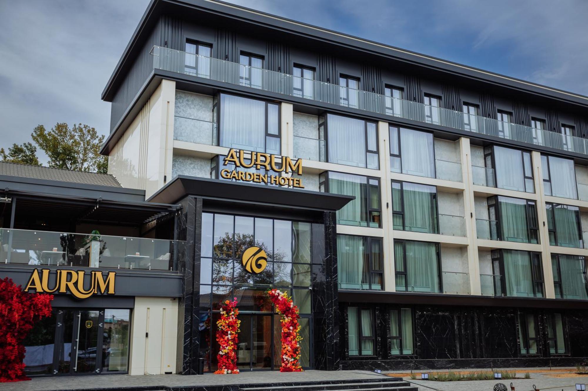 Aurum Garden Hotel Shymkent Exterior foto