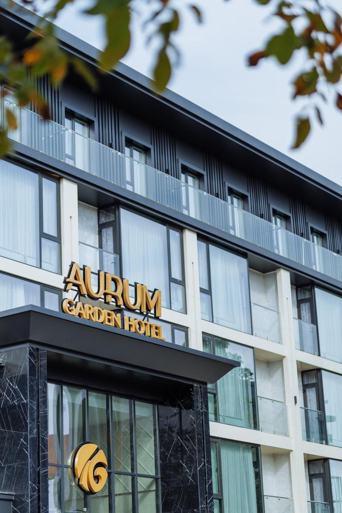 Aurum Garden Hotel Shymkent Exterior foto