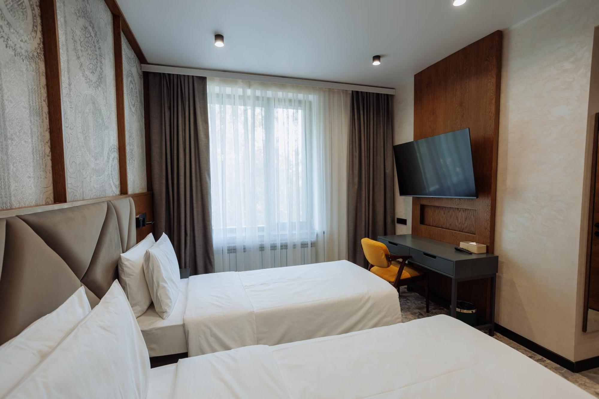 Aurum Garden Hotel Shymkent Exterior foto