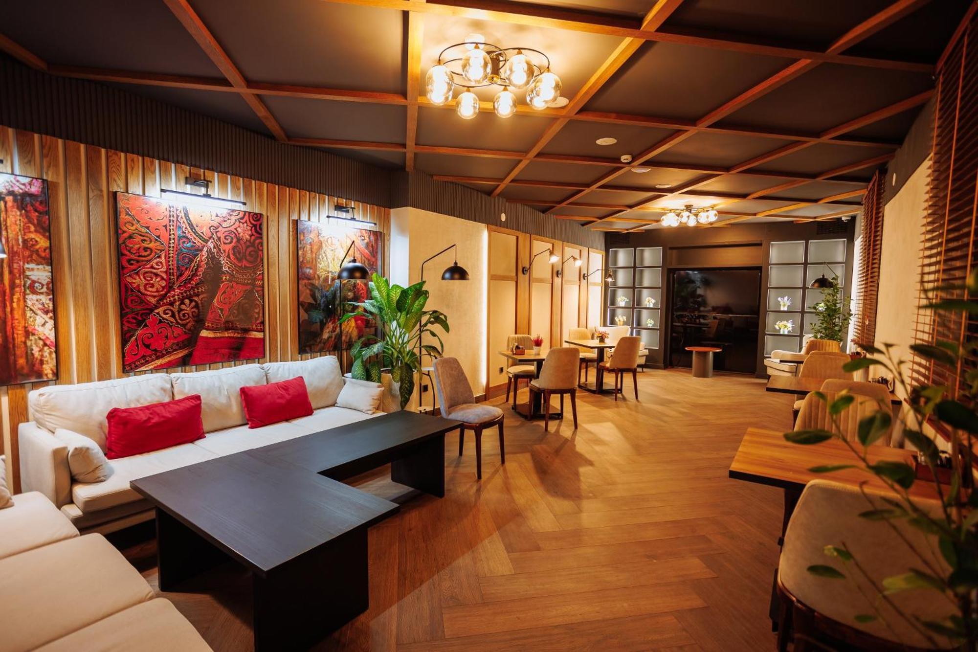 Aurum Garden Hotel Shymkent Exterior foto