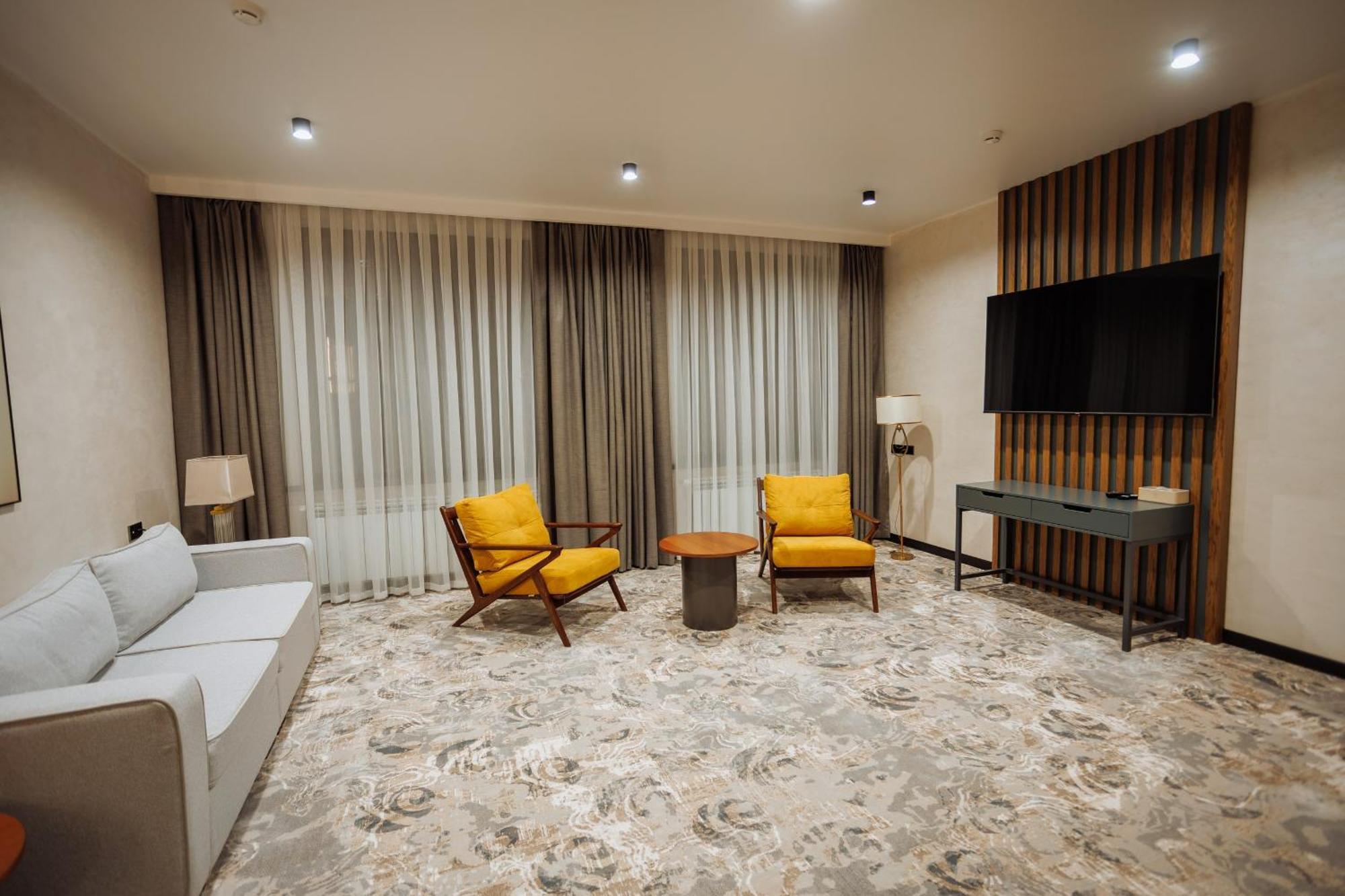 Aurum Garden Hotel Shymkent Exterior foto